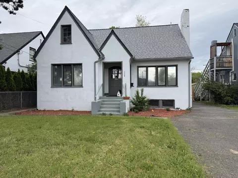 1128 W Main St, Medford, OR 97501