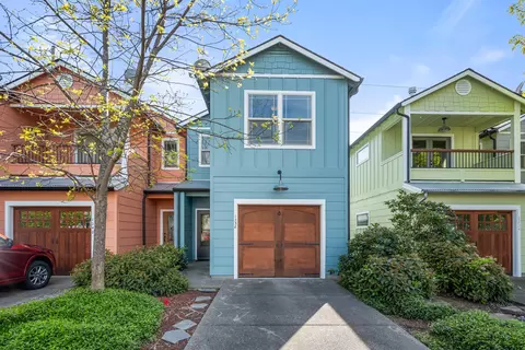 1238 Fruitdale Dr, Grants Pass, OR 97527
