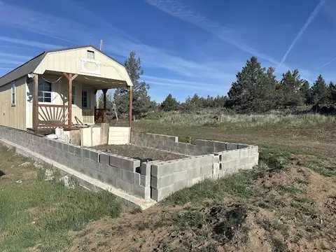 31751 Yonna St, Bonanza, OR 97623