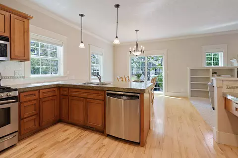 Kitchen - 3384 NE Wild Rivers Loop, Bend, OR 97701 photo 3 of 4