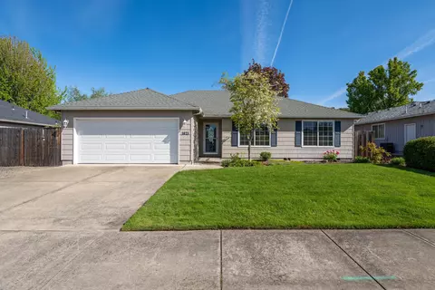 1621 Hollyhock Dr, Medford, OR 97504