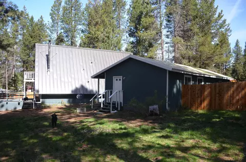 Exterior - 132 Ozmar Ln, Crescent, OR 97733 photo 7 of 9
