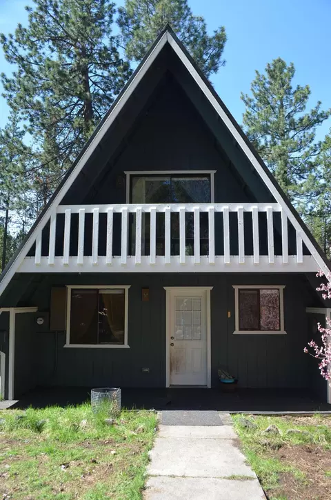 Exterior - 132 Ozmar Ln, Crescent, OR 97733 photo 1 of 9