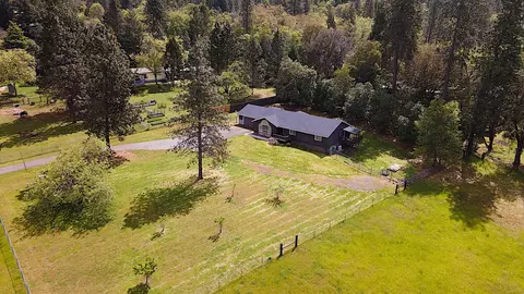 Other - 587 Summit Loop, Grants Pass, OR 97527 photo 9 of 11