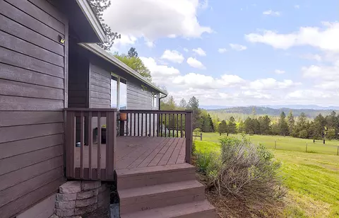 Exterior - 587 Summit Loop, Grants Pass, OR 97527 photo 12 of 28