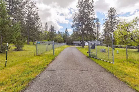 Other - 587 Summit Loop, Grants Pass, OR 97527 photo 8 of 11