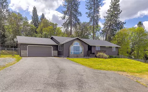 Exterior - 587 Summit Loop, Grants Pass, OR 97527 photo 10 of 28
