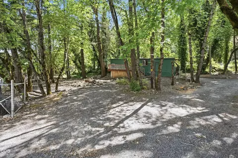 7949 Rogue River Hwy, Grants Pass, OR 97527