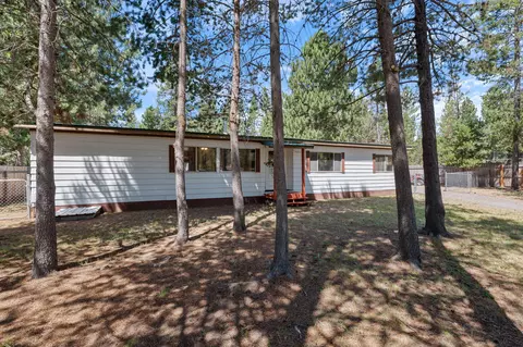 56203 Stellar Dr, Bend, OR 97707 photo 4