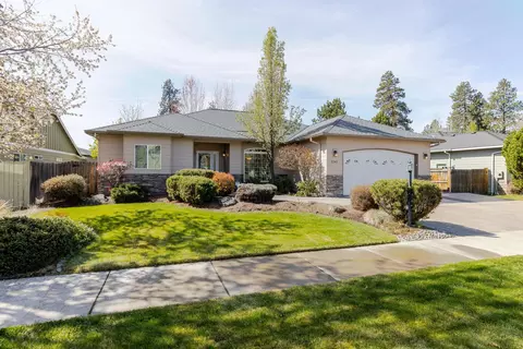 2241 SE Pilatus Ln, Bend, OR 97702