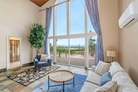 Living - 3850 E Antelope Rd, Eagle Point, OR 97524 photo 1 of 5