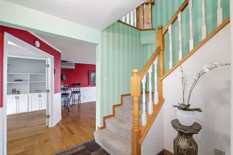 Entry Way - 3850 E Antelope Rd, Eagle Point, OR 97524 photo 1 of 2