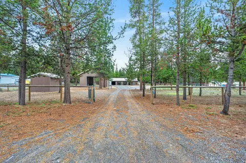 52628 Ammon Rd, La Pine, OR 97739