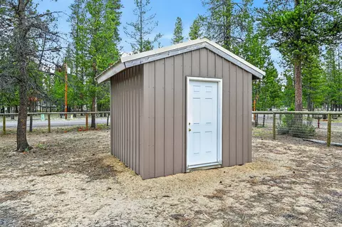 52628 Ammon Rd, La Pine, OR 97739 photo 28