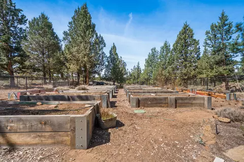 View/Area - 60135 Stirling Dr, Bend, OR 97702 photo 6 of 6