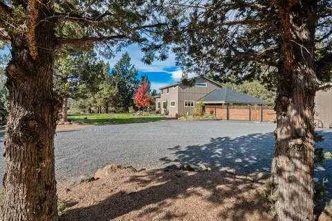 Exterior - 60135 Stirling Dr, Bend, OR 97702 photo 8 of 18