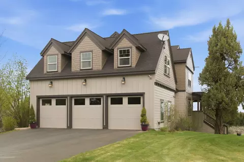 Exterior - 24442 Dodds Rd, Bend, OR 97701 photo 3 of 9