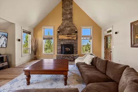 Living - 24442 Dodds Rd, Bend, OR 97701 photo 1 of 5
