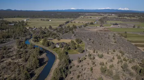 View/Area - 24442 Dodds Rd, Bend, OR 97701 photo 4 of 4