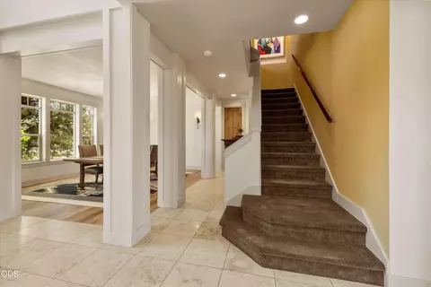 Entry Way - 24442 Dodds Rd, Bend, OR 97701 photo 3 of 5