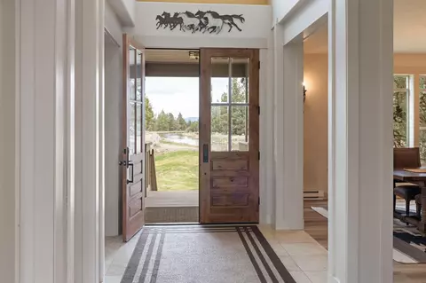 Entry Way - 24442 Dodds Rd, Bend, OR 97701 photo 1 of 3