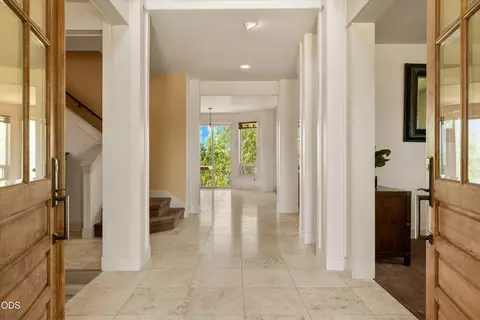 Entry Way - 24442 Dodds Rd, Bend, OR 97701 photo 1 of 5