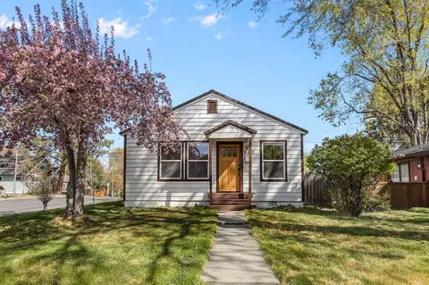 640 NW Delaware Ave, Bend, OR 97703