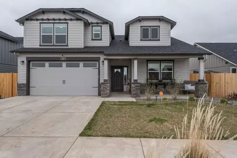 1707 NW Varnish Ave, Redmond, OR 97756