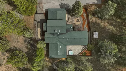 View/Area - 63375 Saddleback Dr, Bend, OR 97703 photo 1 of 19