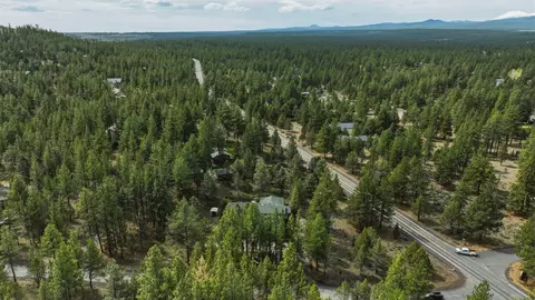 View/Area - 63375 Saddleback Dr, Bend, OR 97703 photo 6 of 19