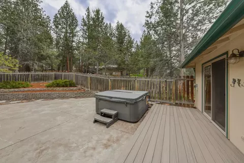 Exterior - 63375 Saddleback Dr, Bend, OR 97703 photo 12 of 12