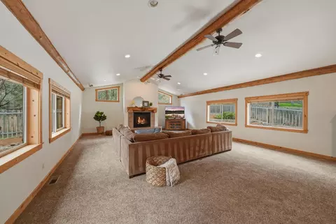 Living - 63375 Saddleback Dr, Bend, OR 97703 photo 3 of 5