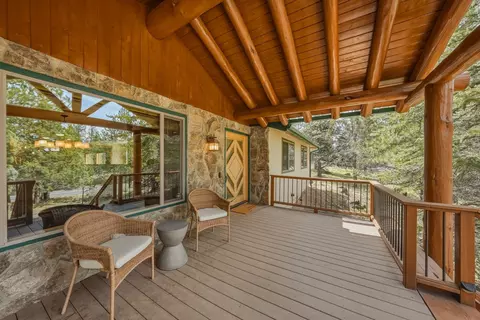 Exterior - 63375 Saddleback Dr, Bend, OR 97703 photo 5 of 12