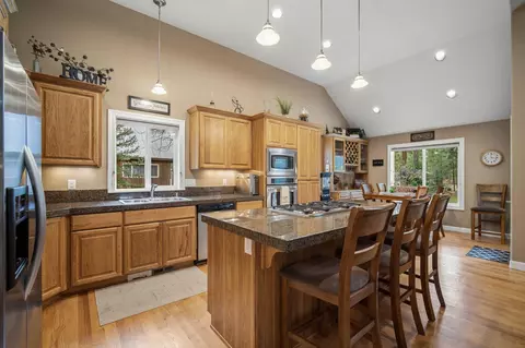 Kitchen - 14234 Whitewater Loop, La Pine, OR 97739 photo 1 of 4