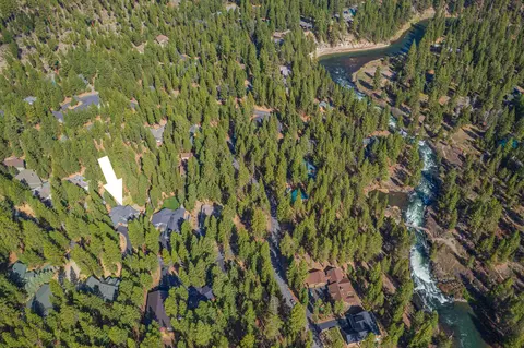 View/Area - 14234 Whitewater Loop, La Pine, OR 97739 photo 4 of 7