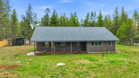 Exterior - 15905 Pine Ln, La Pine, OR 97739 photo 6 of 13