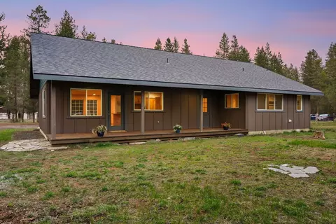 Exterior - 15905 Pine Ln, La Pine, OR 97739 photo 10 of 13