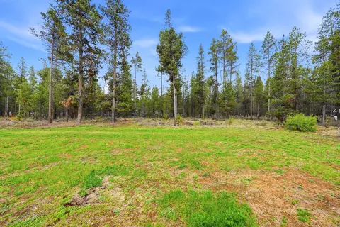 Exterior - 15905 Pine Ln, La Pine, OR 97739 photo 7 of 13