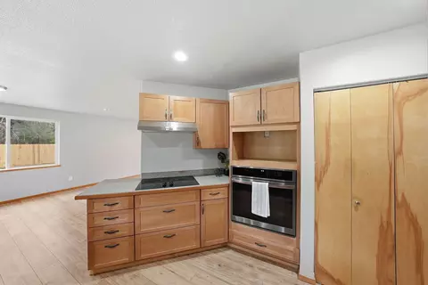 Kitchen - 15905 Pine Ln, La Pine, OR 97739 photo 3 of 4