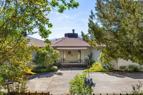 Exterior - 2340 Hillside Dr, Central Point, OR 97502 photo 2 of 6