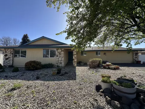 4428 El Cerrito Way, Klamath Falls, OR 97603