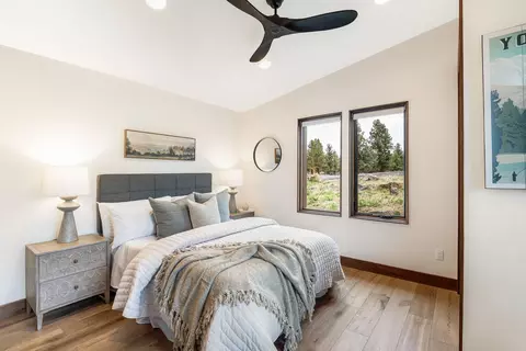 Bedroom - 20605 Lowe Ln, Bend, OR 97703 photo 5 of 5