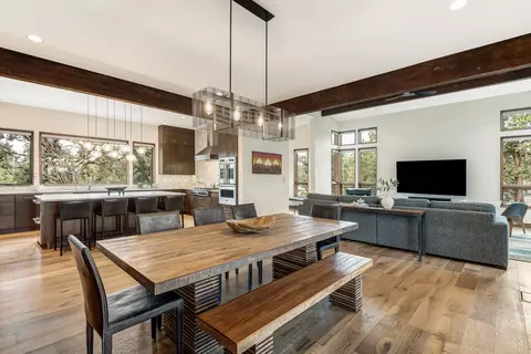 Dining - 20605 Lowe Ln, Bend, OR 97703 photo 3 of 3