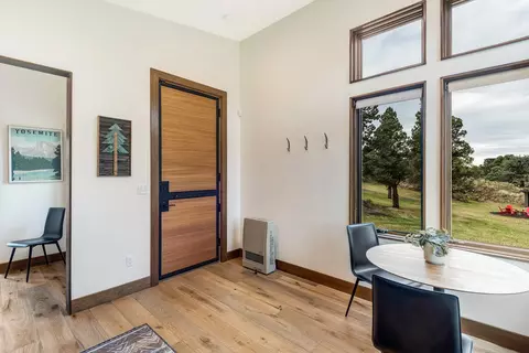 Entry Way - 20605 Lowe Ln, Bend, OR 97703 photo 3 of 3