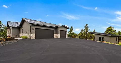 Exterior - 20605 Lowe Ln, Bend, OR 97703 photo 13 of 16