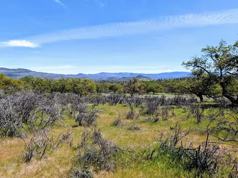 stevens road, Eagle Point, OR 97524 photo 4