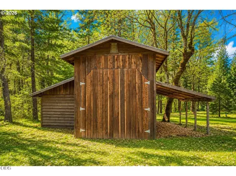 453 Glendon Rd, Kerby, OR 97531 photo 26