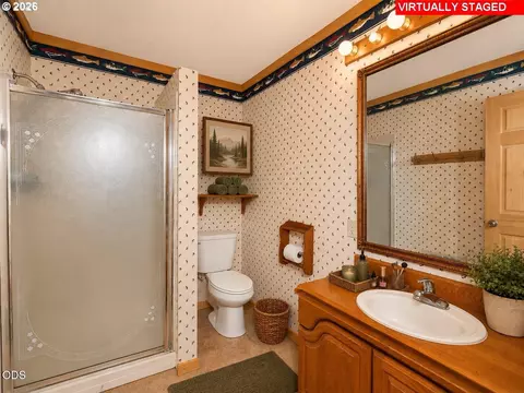 453 Glendon Rd, Kerby, OR 97531 photo 20