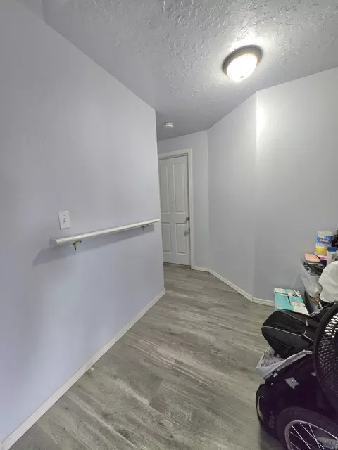 Entry Way - 16498 Cassidy Dr, La Pine, OR 97739 photo 1 of 2