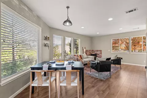 Dining - 1553 Panoramic Loop, Grants Pass, OR 97527 photo 1 of 1